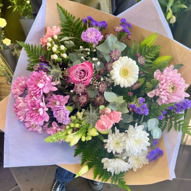 Bouquets & HatBox